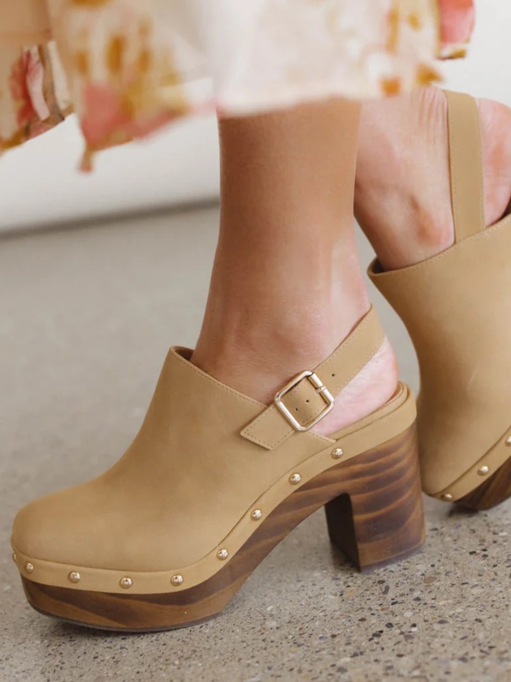 Coconuts by Matisse Freedom Clogs Tan Woodgrain Heel Sz 10